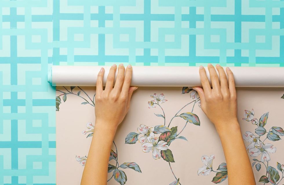 wallpaper fixing services in UAE